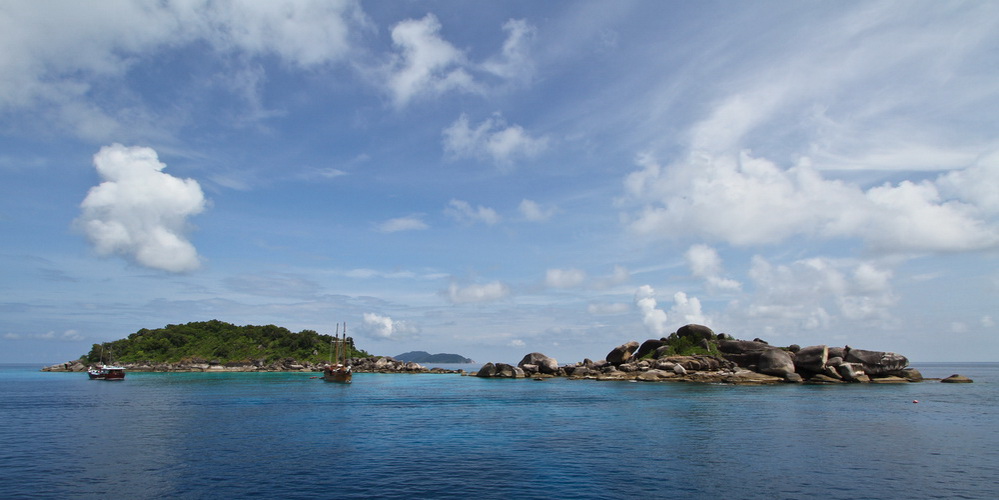 Similan islands deiving season